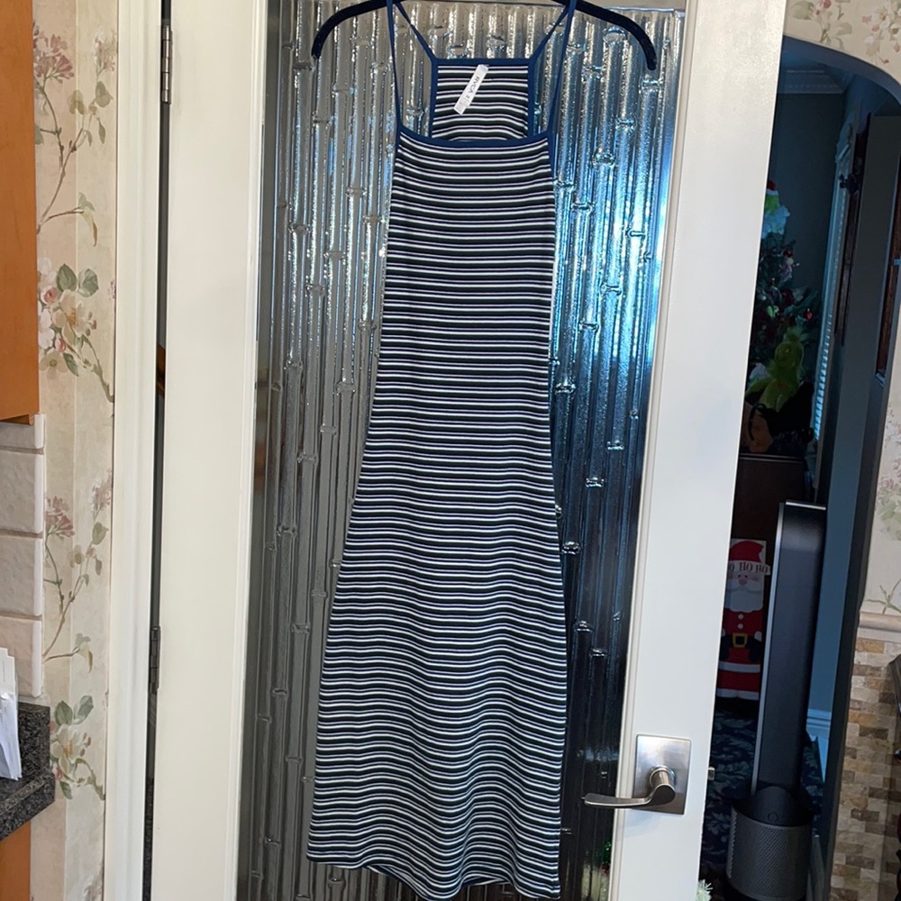 RVCA BIANCA DRESS SIZE XS NWT